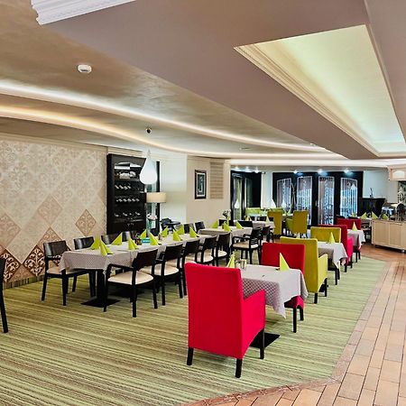 Papuga Park Hotel Wellness Marrakesz & Spa ビエルスコ・ビアバ エクステリア 写真