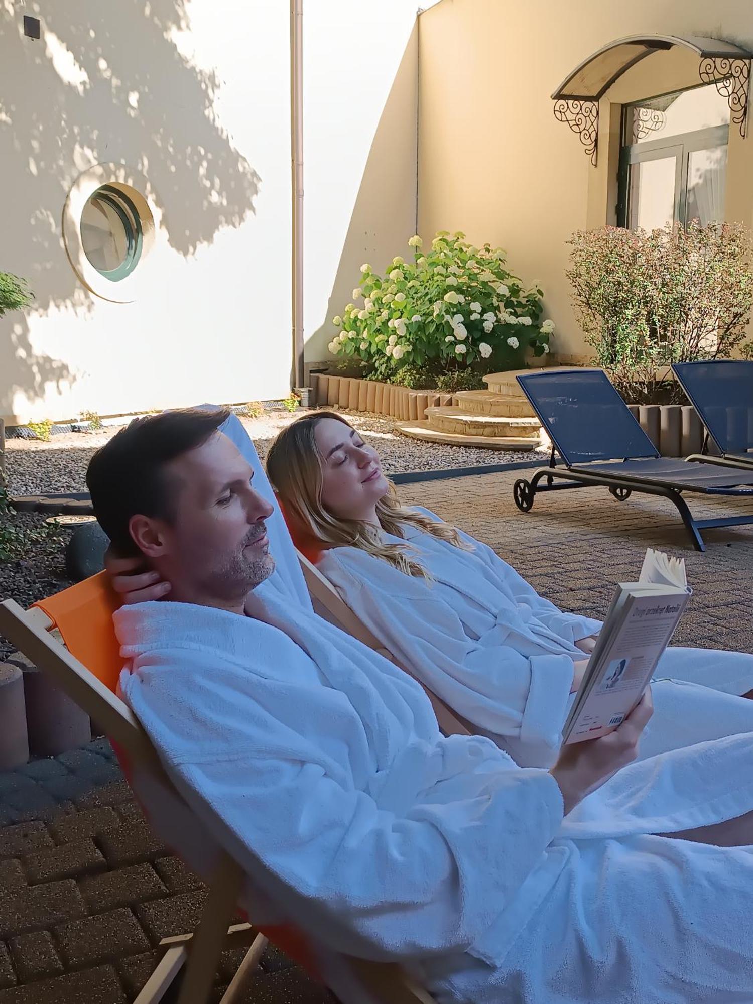 Papuga Park Hotel Wellness Marrakesz & Spa ビエルスコ・ビアバ エクステリア 写真