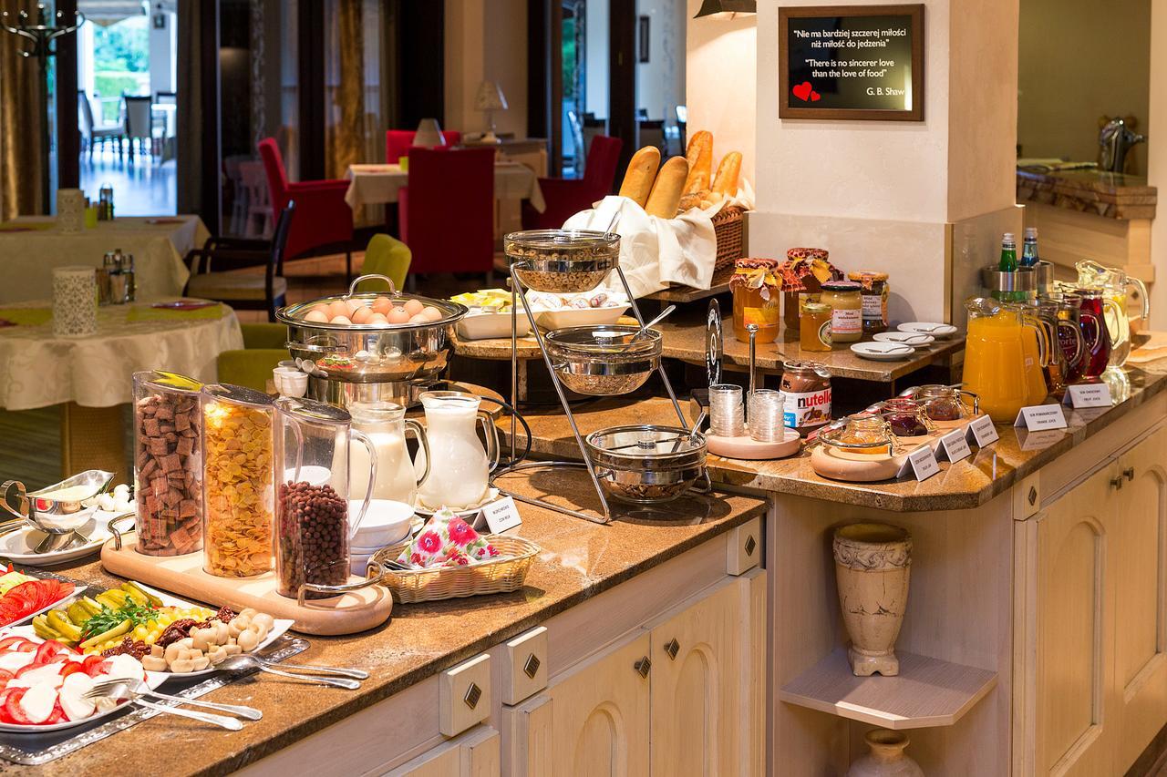 Papuga Park Hotel Wellness Marrakesz & Spa ビエルスコ・ビアバ エクステリア 写真