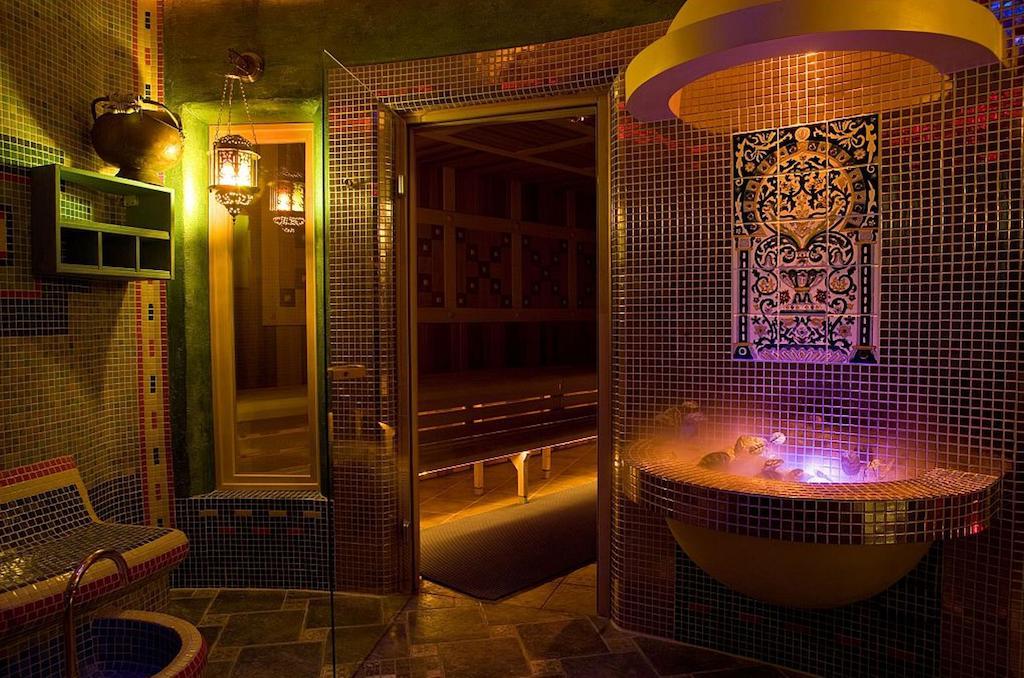 Papuga Park Hotel Wellness Marrakesz & Spa ビエルスコ・ビアバ エクステリア 写真